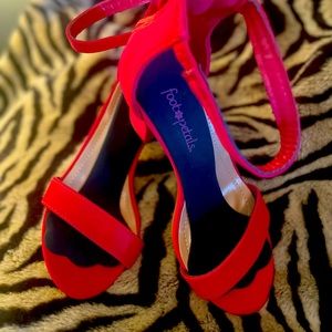 Red heels.. Top moda brand